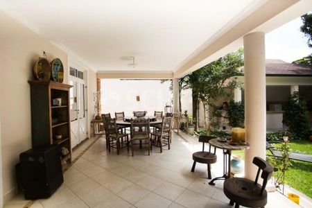 Casa à venda com 4 quartos, 726m² em Vila Humaita, Santo André