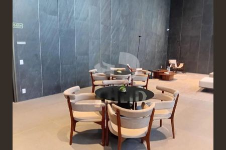 Apartamento à venda com 298m², 4 quartos e 4 vagas
