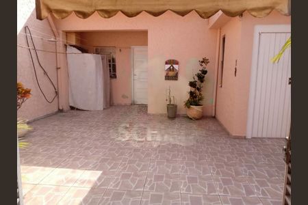 Casa à venda com 140m², 2 quartos e 8 vagas