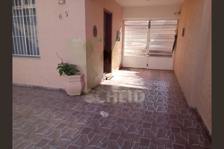 Casa à venda com 140m², 2 quartos e 8 vagas