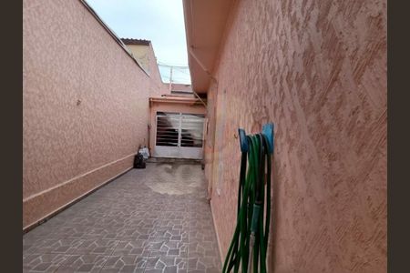 Casa à venda com 140m², 2 quartos e 8 vagas