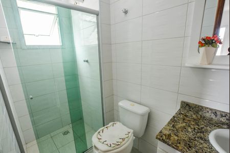Apartamento à venda com 57m², 2 quartos e 1 vaga Apartamento à venda com 57m², 2 quartos e 1 vagaBanheiro da Suíte