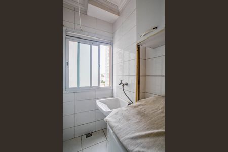 Apartamento à venda com 57m², 2 quartos e 1 vaga Apartamento à venda com 57m², 2 quartos e 1 vagaCozinha e Área de Serviço