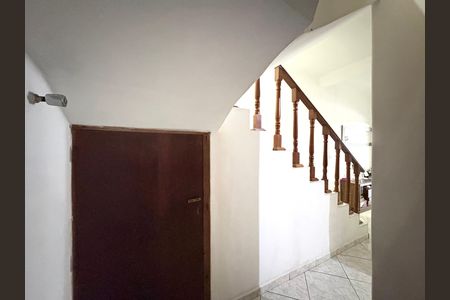Casa à venda com 280m², 4 quartos e 2 vagas Casa à venda com 280m², 4 quartos e 2 vagasCorredor