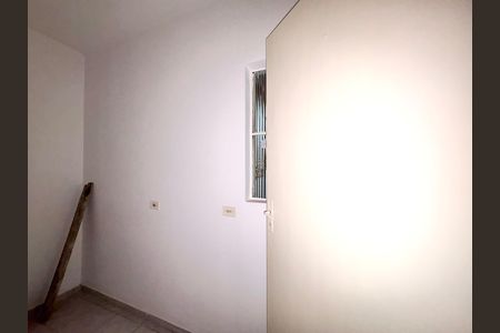 Casa à venda com 280m², 4 quartos e 2 vagas Casa à venda com 280m², 4 quartos e 2 vagasQuarto da Edícula 2