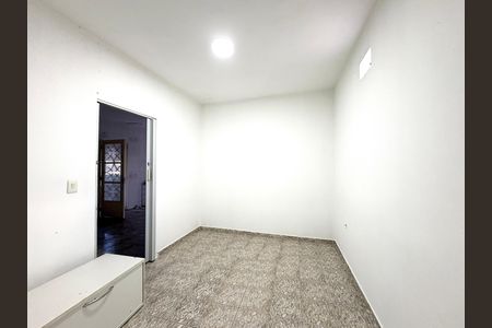 Casa à venda com 280m², 4 quartos e 2 vagas Casa à venda com 280m², 4 quartos e 2 vagasQuarto 2 - Edícula 1