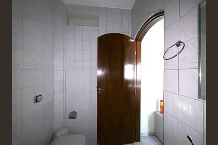 Casa à venda com 280m², 4 quartos e 2 vagas Casa à venda com 280m², 4 quartos e 2 vagasBanheiro da Suíte 2