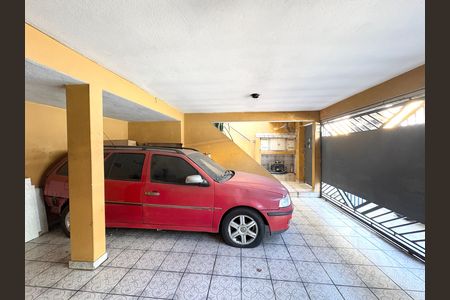 Casa à venda com 280m², 4 quartos e 2 vagas Casa à venda com 280m², 4 quartos e 2 vagasGaragem
