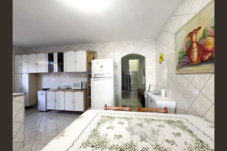 Casa à venda com 280m², 4 quartos e 2 vagas Casa à venda com 280m², 4 quartos e 2 vagasCopa