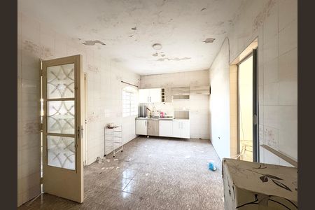 Casa à venda com 280m², 4 quartos e 2 vagas Casa à venda com 280m², 4 quartos e 2 vagasSala/ Cozinha da Edícula 1