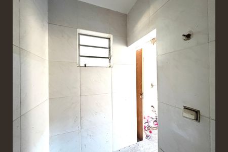 Casa à venda com 280m², 4 quartos e 2 vagas Casa à venda com 280m², 4 quartos e 2 vagasBanheiro da Suíte 4