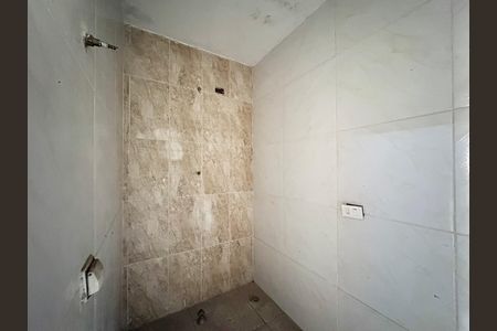 Casa à venda com 280m², 4 quartos e 2 vagas Casa à venda com 280m², 4 quartos e 2 vagasBanheiro da Suíte 4