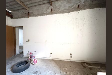 Casa à venda com 280m², 4 quartos e 2 vagas Casa à venda com 280m², 4 quartos e 2 vagasSuíte 4