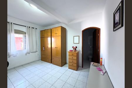 Casa à venda com 280m², 4 quartos e 2 vagas Casa à venda com 280m², 4 quartos e 2 vagasSuíte 2