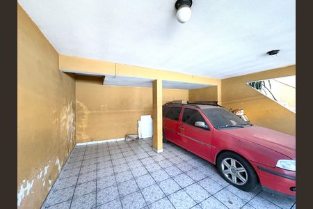 Casa à venda com 280m², 4 quartos e 2 vagas Casa à venda com 280m², 4 quartos e 2 vagasGaragem