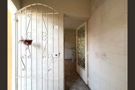 Casa à venda com 280m², 4 quartos e 2 vagas Casa à venda com 280m², 4 quartos e 2 vagasÁrea de Serviço da Edícula 1
