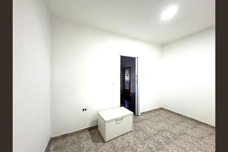 Casa à venda com 280m², 4 quartos e 2 vagas Casa à venda com 280m², 4 quartos e 2 vagasQuarto 2 - Edícula 1