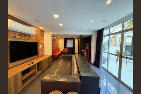 Apartamento à venda com 60m², 2 quartos e 2 vagas Apartamento à venda com 60m², 2 quartos e 2 vagasárea comum