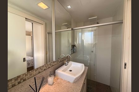 Apartamento à venda com 60m², 2 quartos e 2 vagas Apartamento à venda com 60m², 2 quartos e 2 vagasBanheiro