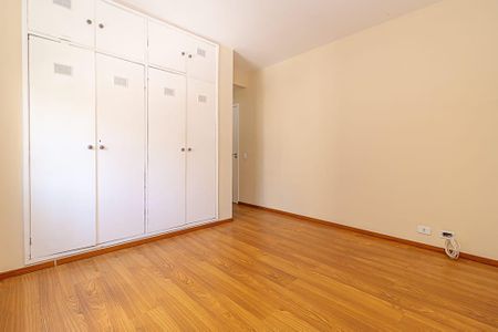 Apartamento à venda com 128m², 3 quartos e 1 vaga