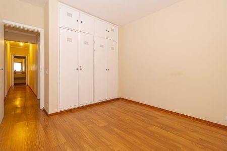 Apartamento à venda com 128m², 3 quartos e 1 vaga