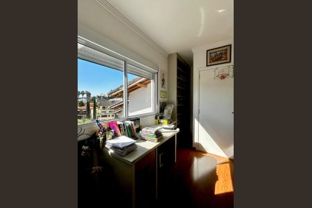 Casa à venda com 700m², 4 quartos e 2 vagas