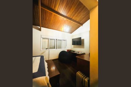 Casa à venda com 700m², 4 quartos e 2 vagas