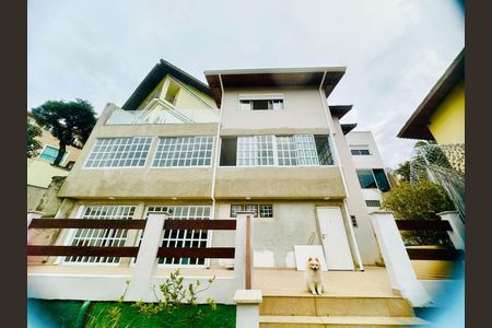 Casa à venda com 700m², 4 quartos e 2 vagas