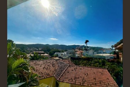 Casa à venda com 700m², 4 quartos e 2 vagas