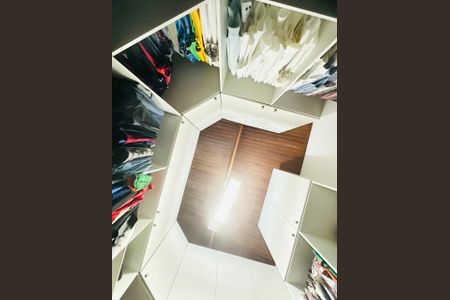 Casa à venda com 700m², 4 quartos e 2 vagas