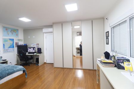 Casa à venda com 700m², 4 quartos e 2 vagas