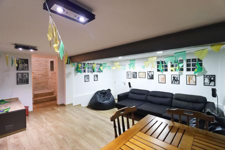Casa à venda com 700m², 4 quartos e 2 vagas