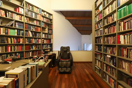 Casa à venda com 700m², 4 quartos e 2 vagas