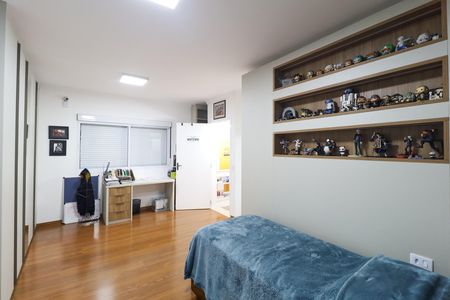 Casa à venda com 700m², 4 quartos e 2 vagas