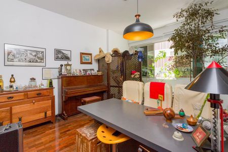 Apartamento à venda com 96m², 2 quartos e 1 vaga