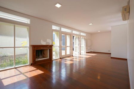 Casa à venda com 4 quartos, 465m² em Retiro Morumbi, São Paulo