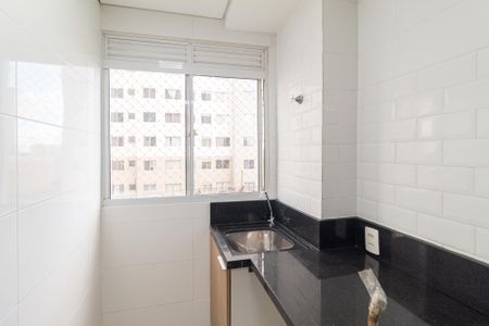 Apartamento para alugar com 42m², 2 quartos e sem vaga Apartamento para alugar com 42m², 2 quartos e sem vagaCozinha e área de serviço