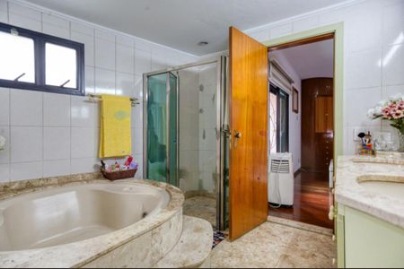 Apartamento à venda com 236m², 4 quartos e 3 vagas
