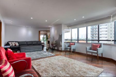 Apartamento à venda com 236m², 4 quartos e 3 vagas