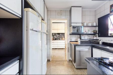 Apartamento à venda com 236m², 4 quartos e 3 vagas