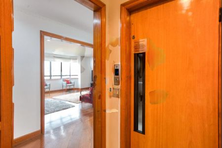 Apartamento à venda com 236m², 4 quartos e 3 vagas