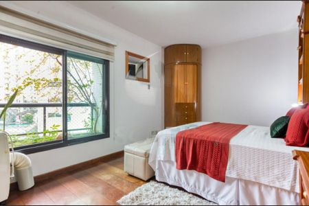Apartamento à venda com 236m², 4 quartos e 3 vagas