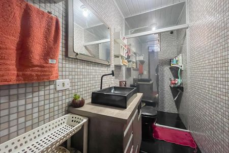 Casa à venda com 96m², 2 quartos e 3 vagas Casa à venda com 96m², 2 quartos e 3 vagasBanheiro