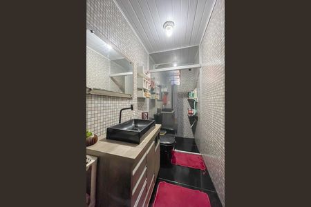 Casa à venda com 96m², 2 quartos e 3 vagas Casa à venda com 96m², 2 quartos e 3 vagasBanheiro