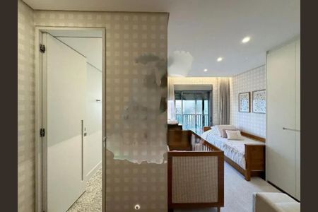 Apartamento à venda com 2 quartos, 176m² em Moema, São Paulo