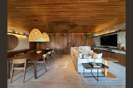 Apartamento à venda com 2 quartos, 176m² em Moema, São Paulo