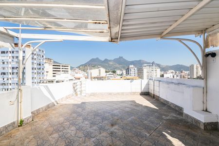 Apartamento à venda com 156m², 3 quartos e 1 vaga