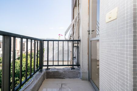 Apartamento à venda com 156m², 3 quartos e 1 vaga