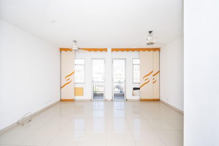 Apartamento à venda com 156m², 3 quartos e 1 vaga