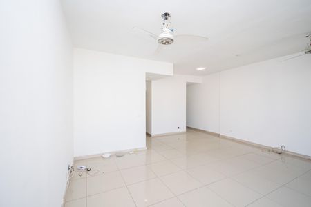 Apartamento à venda com 156m², 3 quartos e 1 vaga